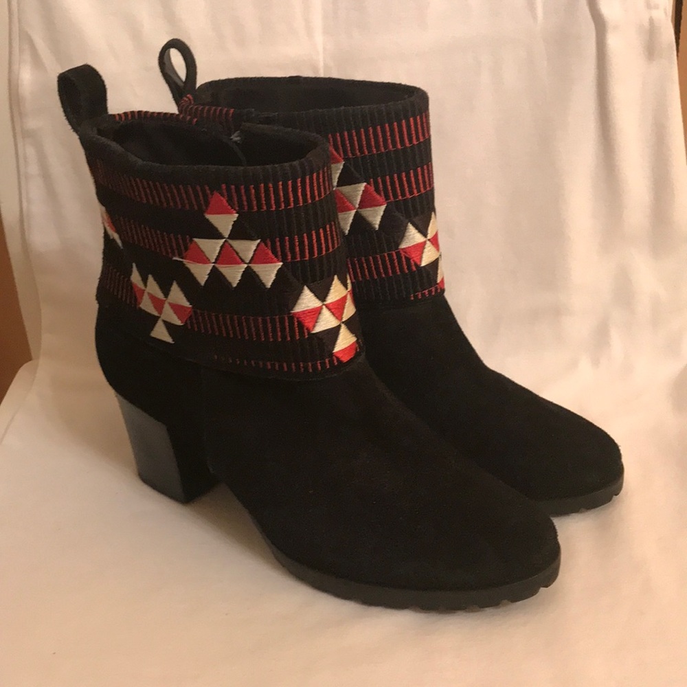 Arezzo Bootie Heals